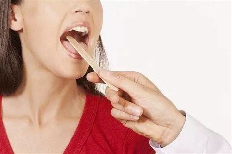 舌头的4个变化，能判断身体健康与否！快伸出舌头对照一下