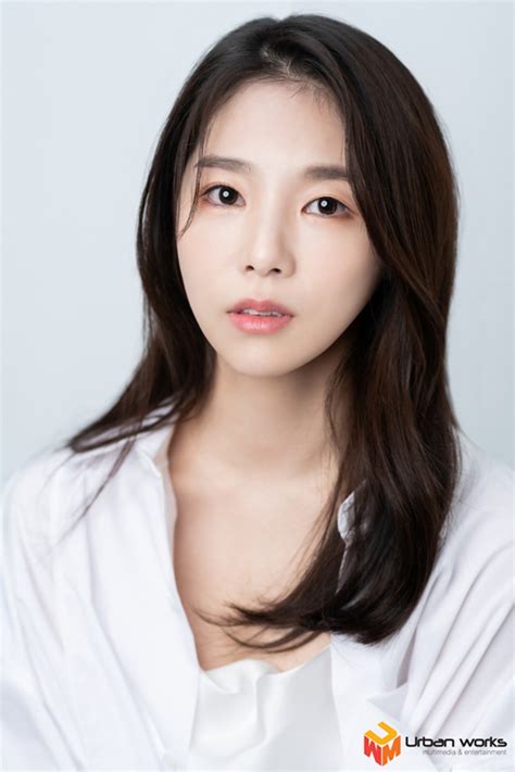 Lee Seo Young | Kpop Wiki | Fandom