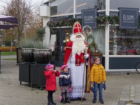 Sinterklaas bezoekt Reeuwijk Brug - Rebonieuws.nl