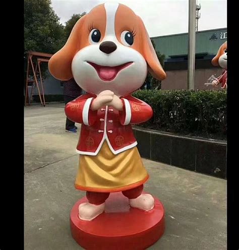大型雕塑厂家彩绘动物生肖狗雕塑 - 深圳市宇巍玻璃钢科技有限公司