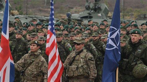 北约秘书长促成员国加大力度军事援助乌克兰_凤凰网视频_凤凰网