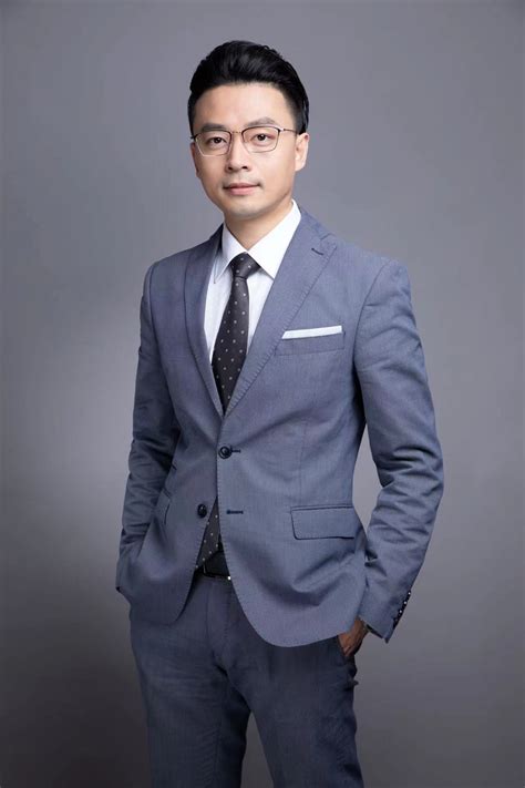 丁晖 - 专业人员列表 - 上海市海华永泰律师事务所