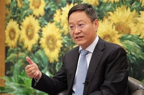 田惠宇行长接受5家央媒专访:与民企共成长共发展_手机新浪网