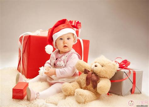 圣诞节出生的宝宝怎么取好听的小名 圣诞节出生的宝宝有寓意的小名 _八宝网