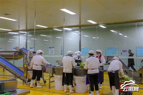 云阳民康餐饮打造“中央厨房” 全程实行机械化、洁净化、封闭 ...