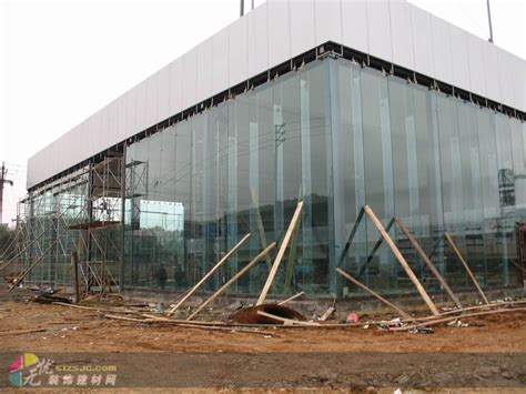贵州亚鹰钢结构幕墙玻璃工程有限公司