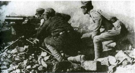 万家岭大捷激战现场照 中国军队一炮差点要了日本中将小命