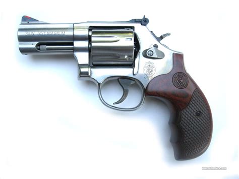 New Smith & Wesson Performance Center 686 Revolver | ThinBlueFlorida.com