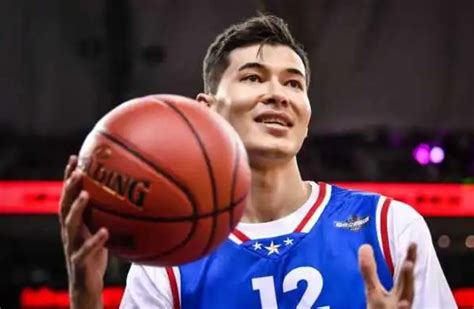 阿不都沙拉木新赛季担任新疆男篮队长-潮牌体育