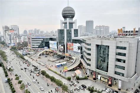 汕头f16购物中心,上海金,梅赛德斯奔驰文化_大山谷图库