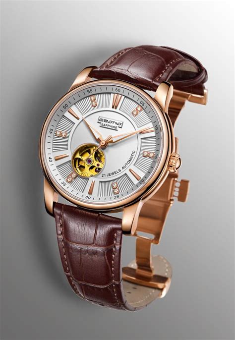 手表该戴在哪 揭秘手表佩戴的正确位置|腕表之家xbiao.com