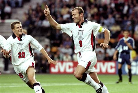 我最喜爱的球队之一英格兰1998世界杯战术打法-天下足球-直播吧论坛
