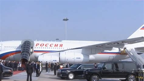 刚刚！俄罗斯总统普京乘飞机抵达北京_凤凰网视频_凤凰网
