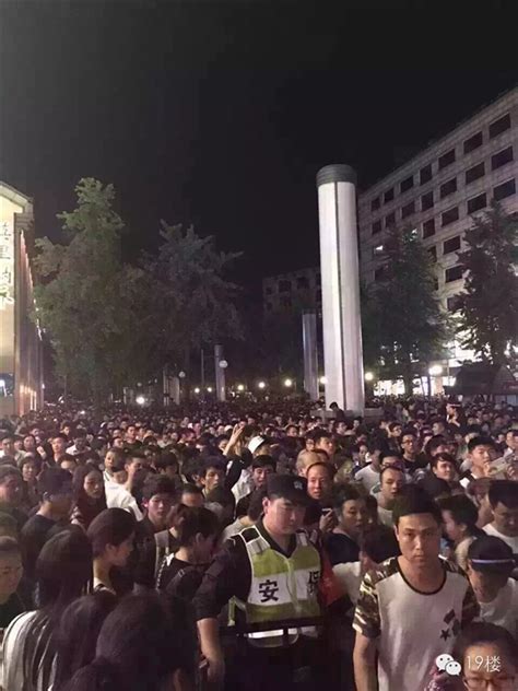 昨晚5万人挤爆杭州湖滨商圈利星被迫停业_联商网