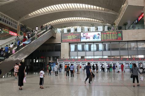 2023吉林火车站始建于1912年，位于吉林市昌邑区重庆街1号，是东北地区重要的客运枢纽站，建站至今有..._吉林站-评论-去哪儿攻略