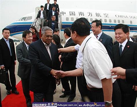 南航圆满完成新加坡总统纳丹专机的保障任务 - 中国民用航空网