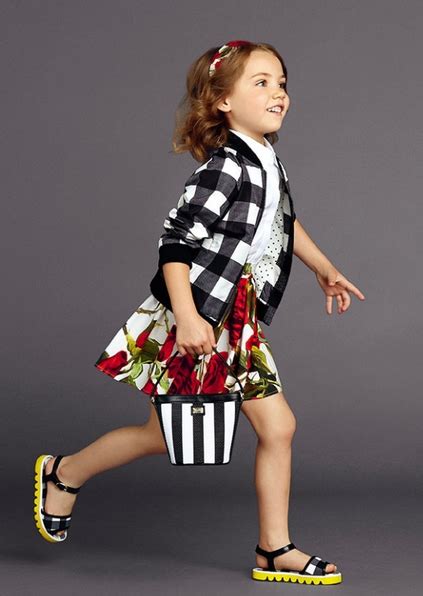 Dolce&Gabbana杜嘉班纳2015夏季新款格纹女童装画册_中国童装网