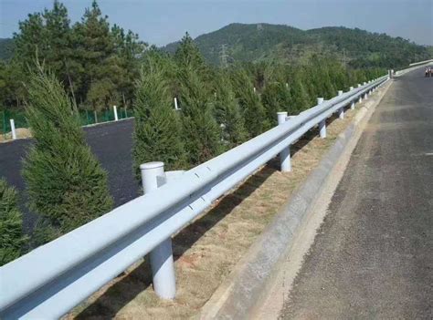 gr-a-4e波形护栏 高速公路撞护栏板 波形护栏厂家批发|价格|厂家|多少钱-全球塑胶网