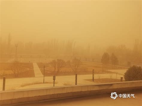 黄沙漫天一片昏黄！ 一组图看甘肃沙尘天气现场-图片频道-中国天气网