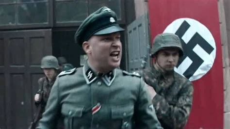 二战德军经典电影大全，纳粹电影（10部热血沸腾的二战电影）_犇涌向乾