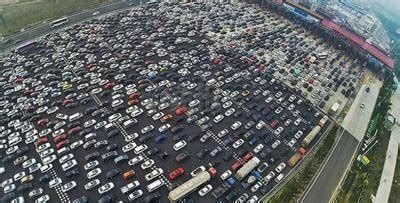 世界历史上八次大堵车，北京堵了12天，第一名竟被堵到现在！-新浪汽车
