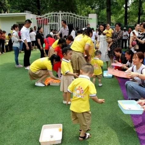北京卡酷七色光国际艺术幼儿园园服-中小学生校园服装定制定做厂家