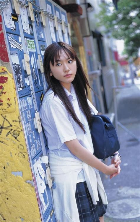 新垣结衣怎么读中文，日本女演员石原里美和新垣结衣，你更喜欢哪位呢为什么 - 科猫网