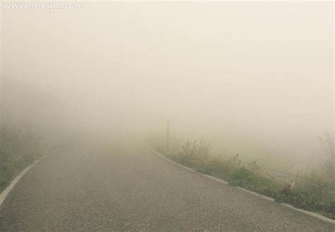 梦见大雾看不清路是什么意思预兆 - 原版周公解梦大全