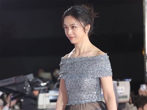 汤唯获韩国影评奖最佳女主角，已在韩国拿下6座“影后”奖杯|分手的决心|晚秋|汤唯_新浪新闻