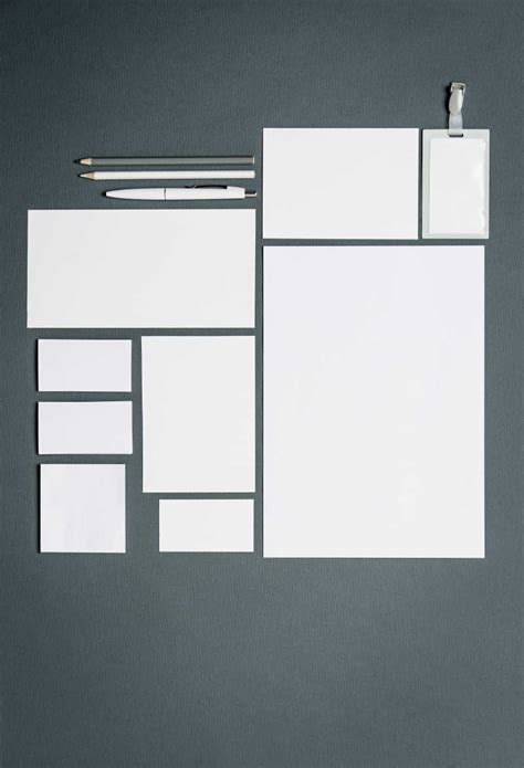 VI空白模版-花瓣网|陪你做生活的设计师 | 品牌VI设计模板 贴图 提案 VI 名片 名片设计 名片模板