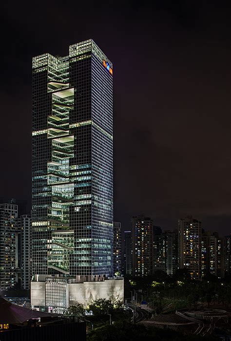深圳百度国际大厦：一条“绿色拉链”错动而下 / 悉地国际东西影工作室-筑讯网