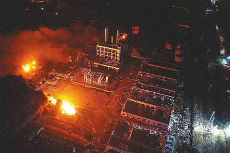 江苏响水化工厂爆炸事故已造成44人死亡 |航拍多图_手机新浪网