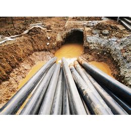 天府机场地铁专用电缆套管定向钻工程 - 成功案例 - 成都锐通建筑工程有限公司