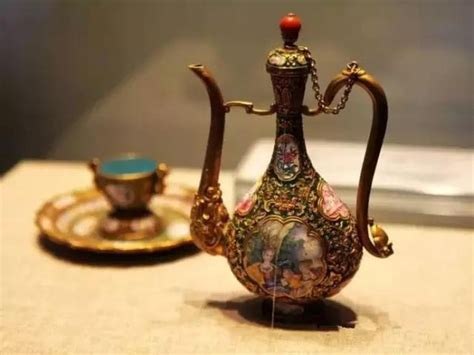 国宝级瓷器上的中国龙，国家博物馆典藏珍宝