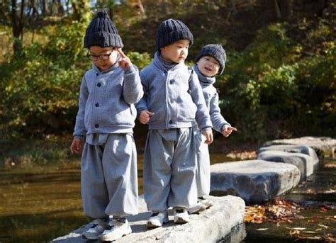 宋家三胞胎最新报道：宋家三胞胎长大了 三胞胎中谁人气旺？（组图）_中国小康网