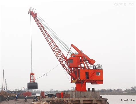 中国制造出全球最大、最灵巧1200吨起重机_产品快讯_工程机械在线