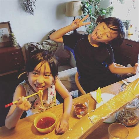 28岁日本主妇每天做17个小时家务，给保姆做饭_凤凰网