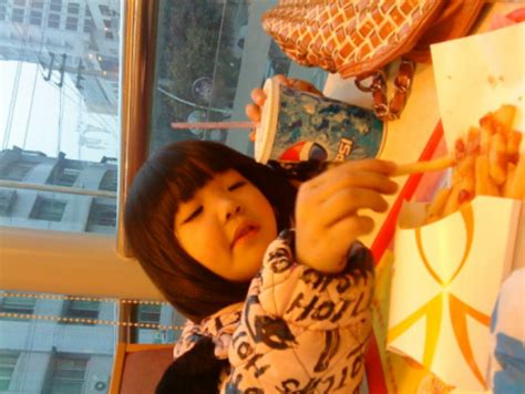 《咏春·铁娘子》横店热拍，小依依李木子七岁出道被赞有灵气 - 知乎
