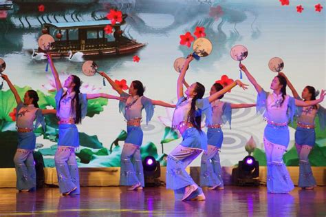 我校举行2016年“花样年华”大学生校园舞蹈大赛-安徽工业大学团委