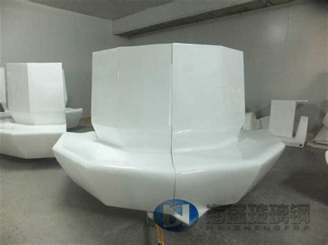 圆弧组合玻璃钢坐凳为甘肃兰州文化公司专业定制 - 深圳市海盛玻璃钢有限公司