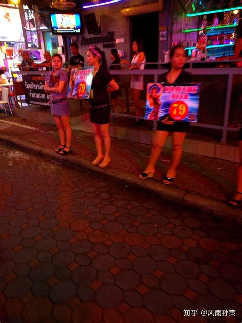 实拍: 泰国芭提雅酒吧一条街, 晚上简直在沸腾|泰国|芭提雅|酒吧一条街_新浪新闻