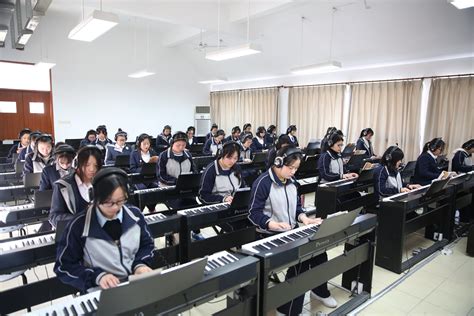 上海市群益职业技术学校校园风光_技校网