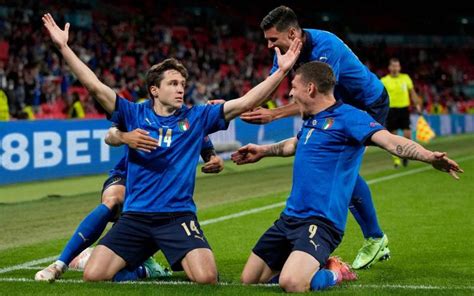 53年后意大利再捧“欧洲杯”，除了足球，它还有哪些传奇故事？_凤凰网