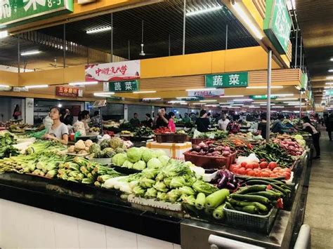 九江网红菜市场龙开河农贸市场高颜值亮相，网友称比自己家还干净_工作