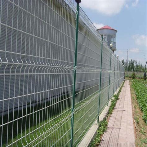 双边丝护栏网施工方式