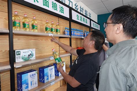生命科技学院组织教师到辉县小麦育种基地进行参观学习-欢迎访问河南科技学院官方网站！