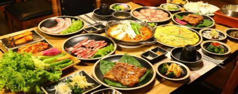 好吃│韩国流行“逛吃”食品厂，我先韩餐“走一波”__财经头条