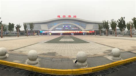 江苏省人民政府 图片新闻 连云港：2月份完成货物吞吐量同比增长6.1%。