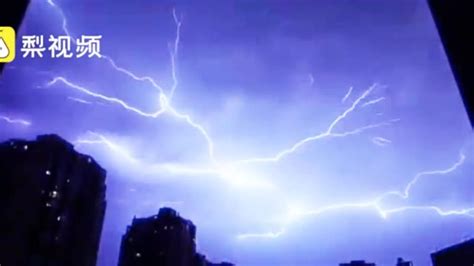 雷电冰雹夜袭首都机场 华北空管绕飞雷雨保平安-中国民航网