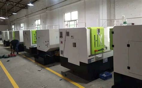 机加工自动化实现机床自动上下料-广州精井机械设备公司